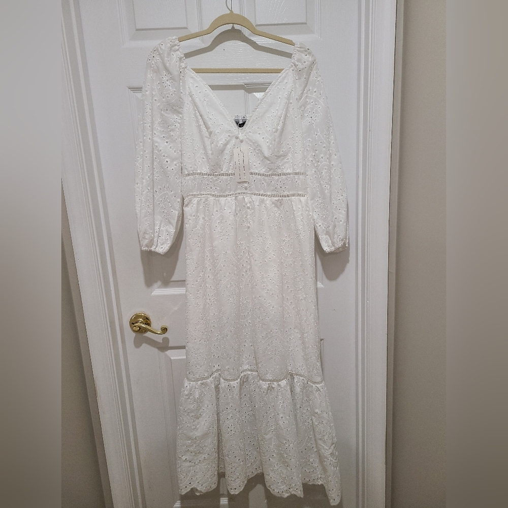 NWT White Floral Boho Maxi Dress Size Large